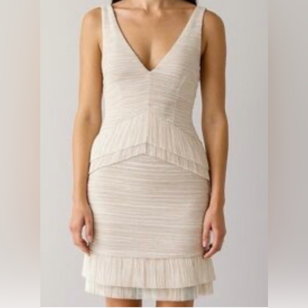 BCBGmaxaritiza Sleeveless V-Neck Tiered Pleated Dress in Cream size M